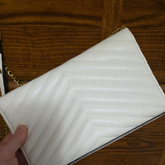 YSL White Quilted Crossbody Bag with Gold Chain - Picture 10 of 10